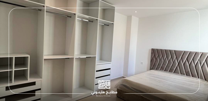 دريسنج روم داخل غرفة النوم